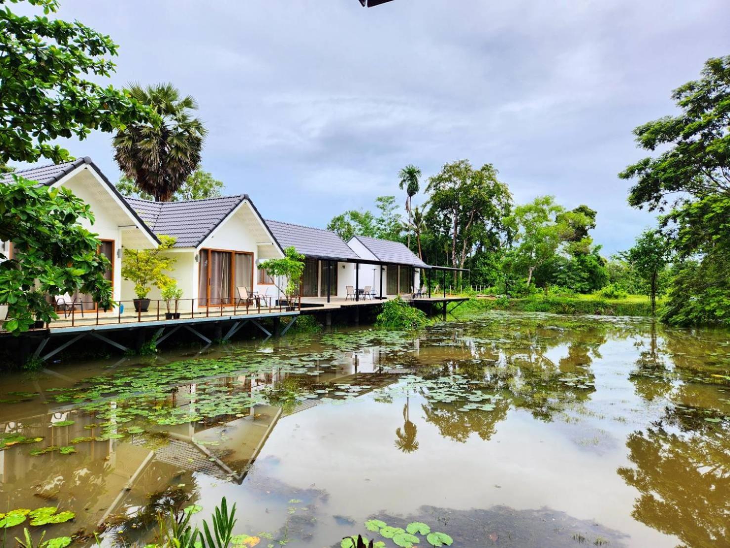 The Duck Cafe And Resort Trat Kültér fotó